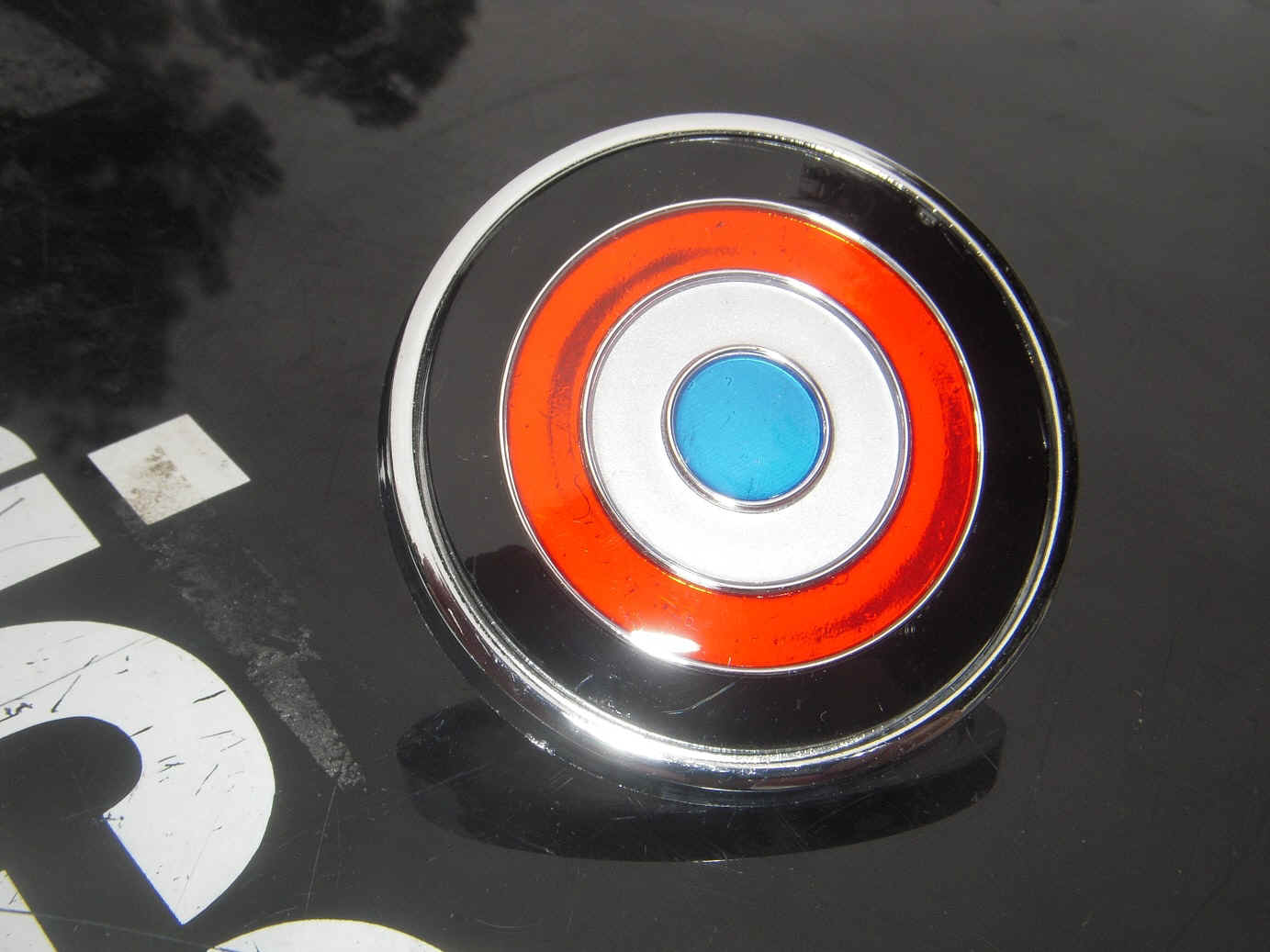73-74-amx-amx-javelin-rear-bullseye.JPG (766802 bytes)