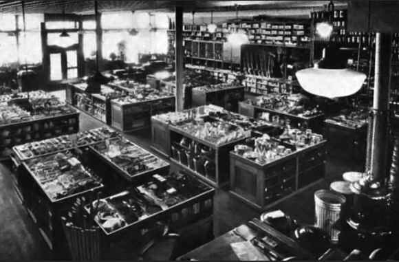 cc-cages-hardware-2.jpg (30613 bytes)