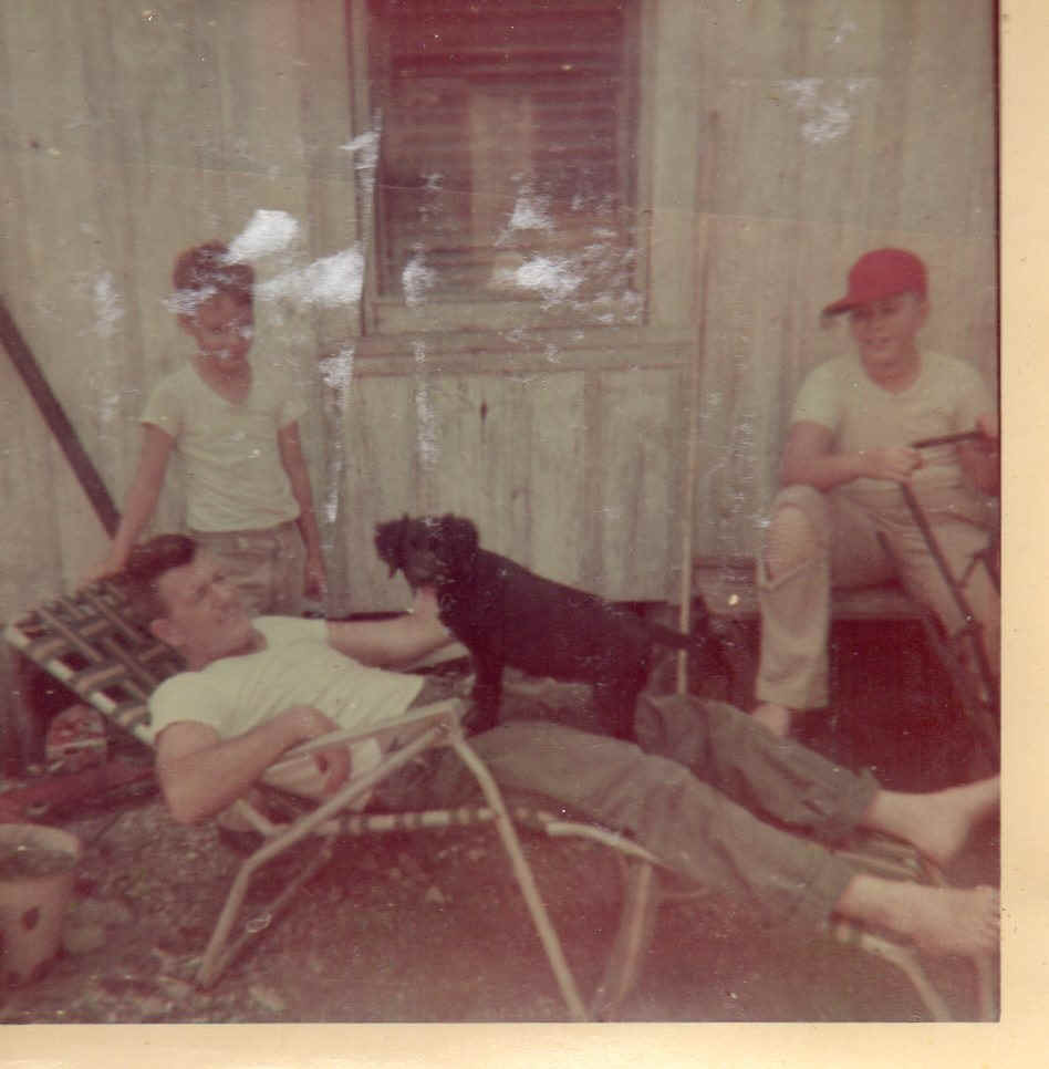 stakes-family-1966.jpg (56010 bytes)
