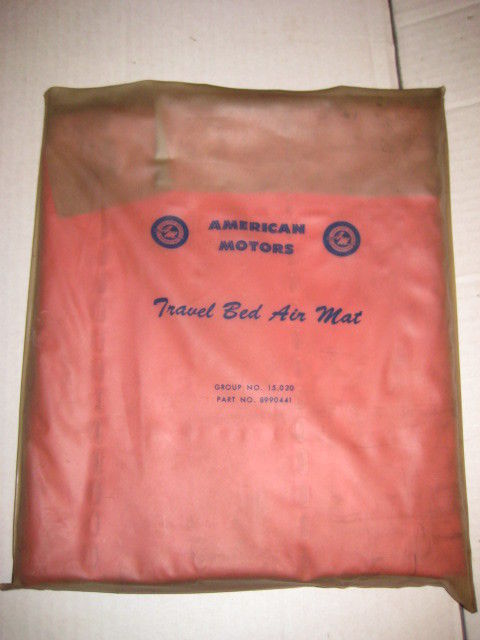 AMC-Travel-Bed-Mattress-2.jpg (37871 bytes)
