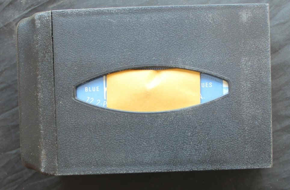 amc-nos-tissue-dispenser-5.JPG (297588 bytes)