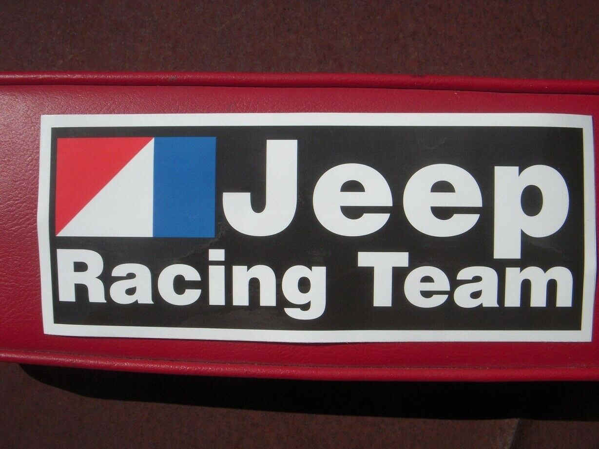 amc-jeep-emblem-1.JPG (514439 bytes)