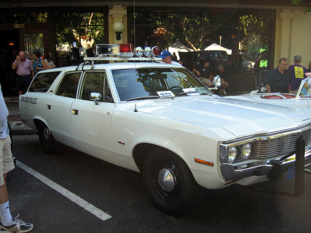 amc-police-matador-wagon-concord-ca.JPG (294907 bytes)