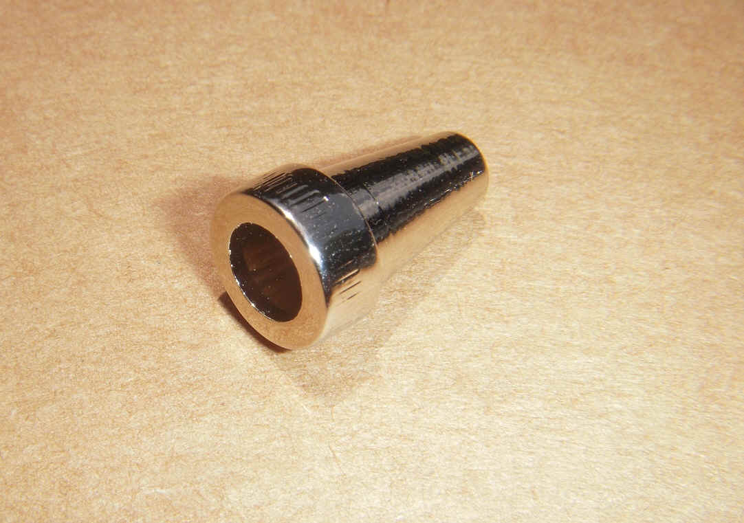 amc-rally-pack-clock-knob.JPG (555412 bytes)