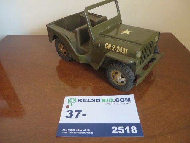 AMC-Jeep-Metal-Army-Tin.jpg (30450 bytes)