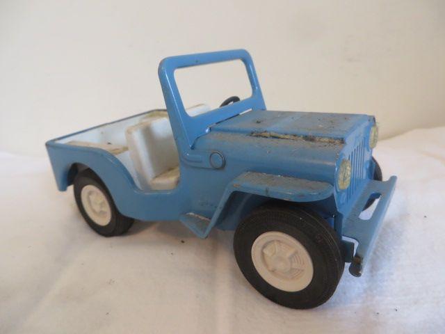 AMC-Jeep-Tonka-CJ5-blue.jpg (23228 bytes)