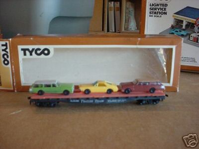 TYCO-train-trailer-AMC-AMXs.jpg (17163 bytes)