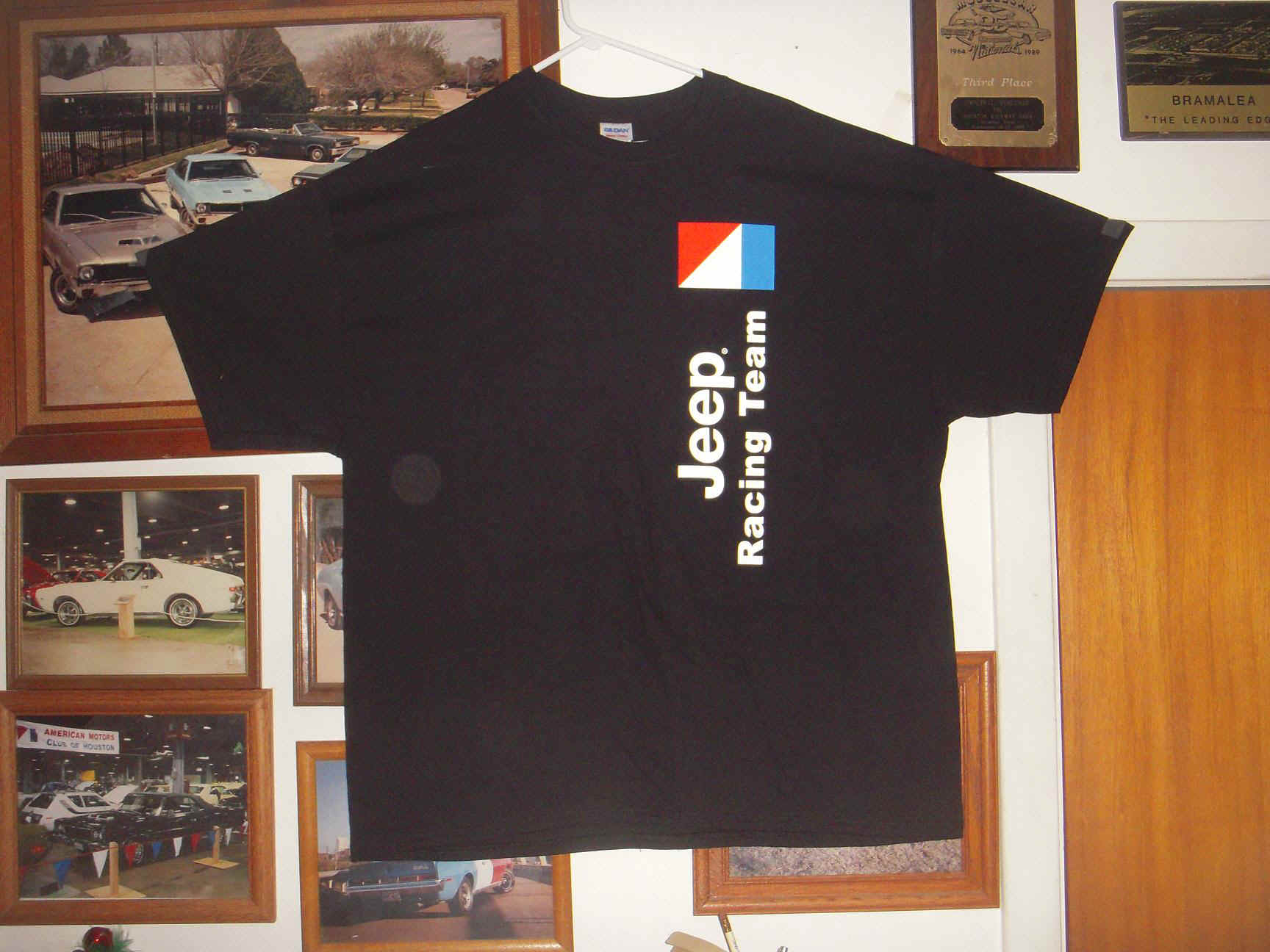 amc-jeep-racing-team-shirt-2xl.jpg (254916 bytes)