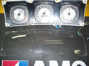 amc-new-gauges-lens.jpg (23975 bytes)