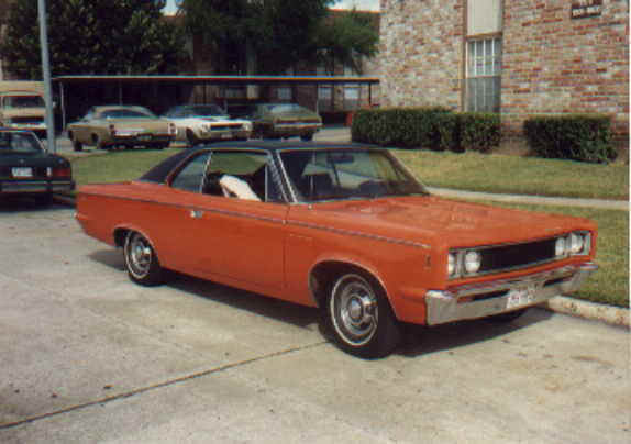 69-amc-big-bad-orange-rebel-raider.jpg (24733 bytes)