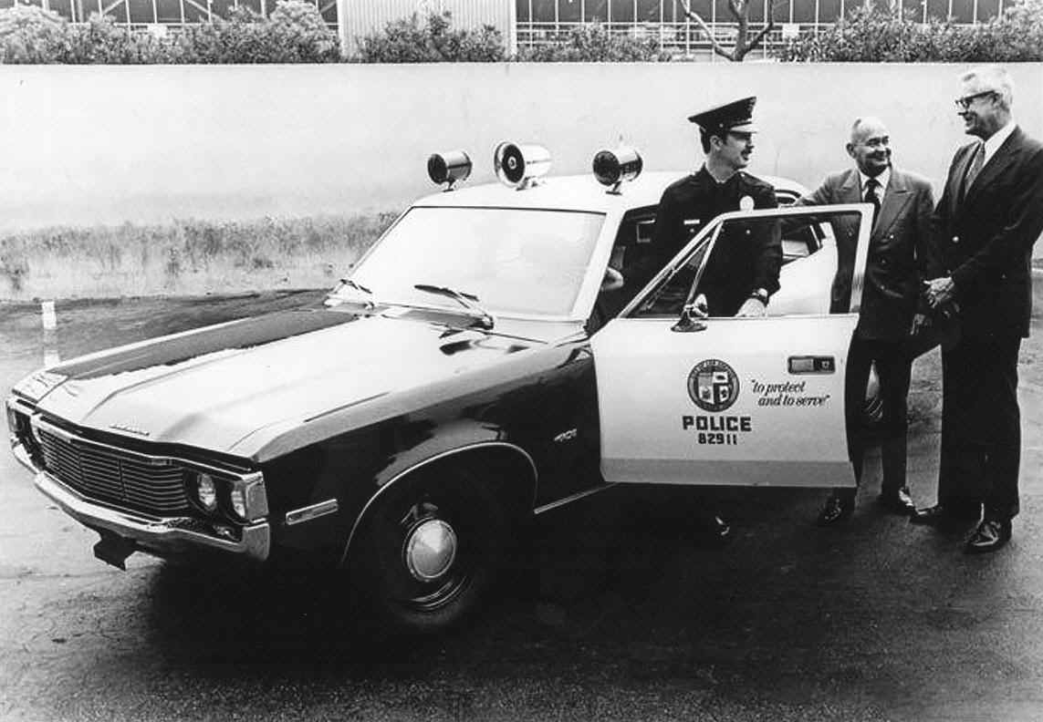amc-los-angeles-police-matador-executives.jpg (122704 bytes)
